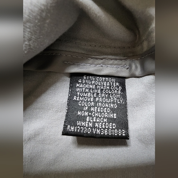 Mossimo Supply Co. Silver Cropped 3/4 Sleeve Women's Pleated Jacket, Size Small - Picture 5 of 8